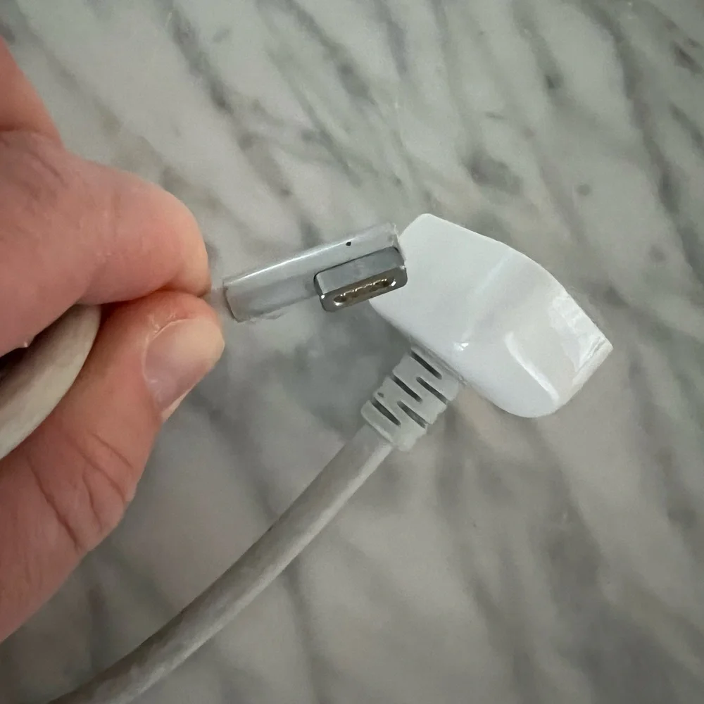 MacBook MagSafe LStyle Powercord